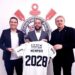 Memphis Depay em ação pelo Corinthians