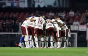São Paulo Define Escalação para Confronto Crucial no Morumbi