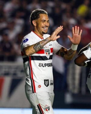 São Paulo conquista vitória sobre Bolívar e avança na Sul-Americana