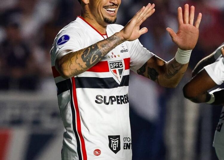São Paulo comemora a vitória sobre o Bolívar