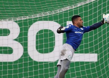 Kaique em ação pelo Palmeiras