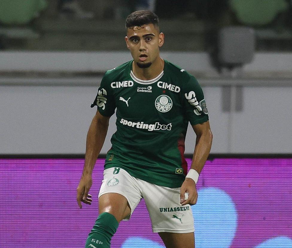 Andreas Pereira em campo pelo Palmeiras