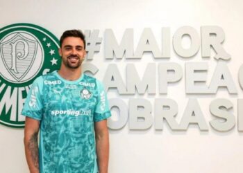 Bruno Bertinato em treino pelo Palmeiras