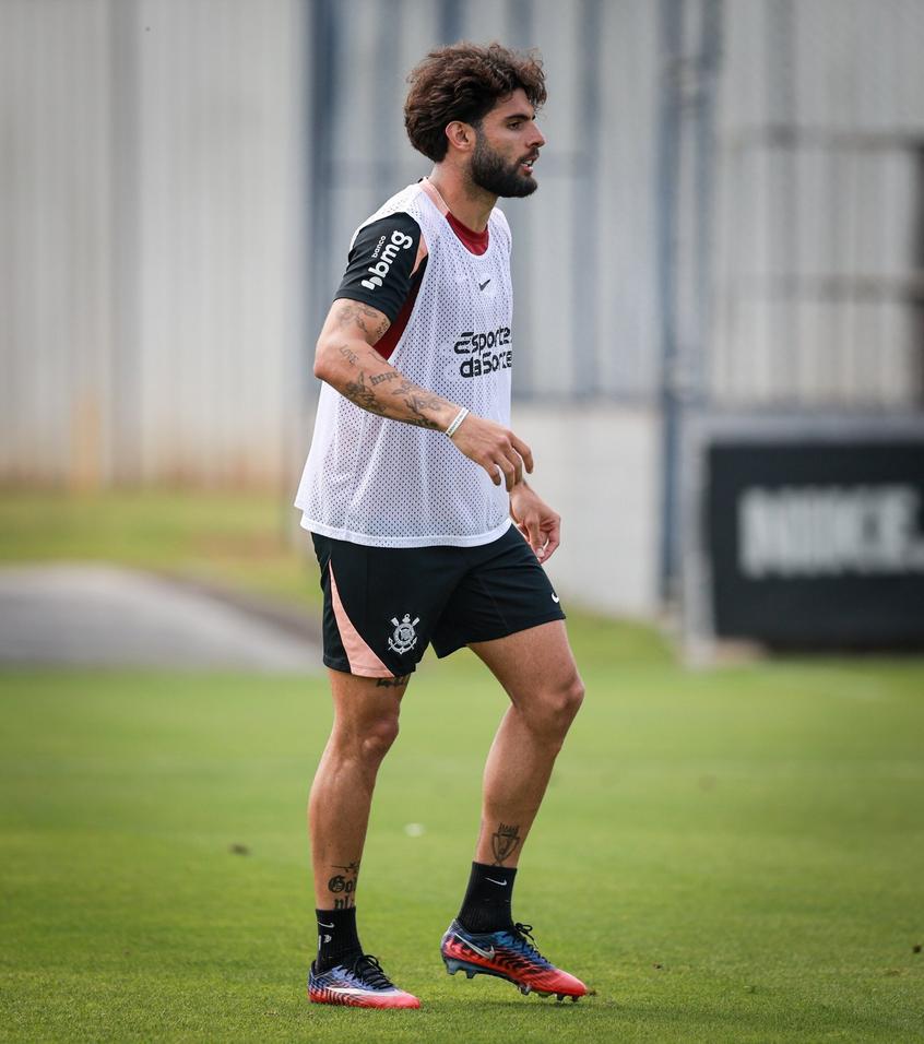 Jogadores do Corinthians treinando no CT Dr. Joaquim Grava