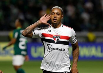 Jogadores envolvidos em investigação policial