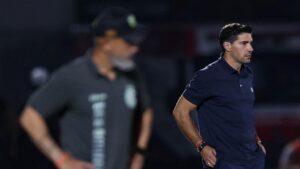 Abel Ferreira enfrenta possível suspensão pelo STJD