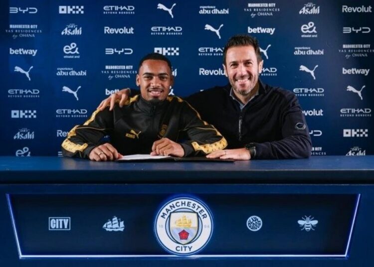 Allan jogador do Manchester City