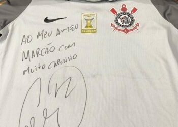 Marcos, ídolo do Palmeiras, compartilha mensagem de apoio ao garoto corintiano.