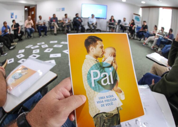 Curso é requisito para quem deseja ampliar a licença-paternidade de 5 para 20 dias