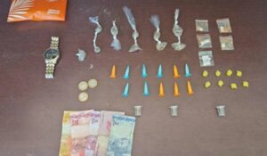 Abordagem no Nova Europa termina com apreensão de quatro tipos de drogas em Hortolândia