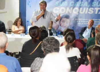 Vice-prefeito Wanderley de Almeida destaca segurança jurídica para famílias com entrega de escrituras