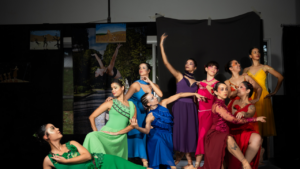 Cia de Ballet Arnea apresenta espetáculo gratuito “Entre Cores – O que a luz revela” nas escolas de Campinas