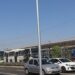 Pontos de fiscalização eletrônica nas avenidas John Boyd Dunlop e Ruy Rodriguez com alertas sobre avanço de semáforo e limite de velocidade de 50 km/h