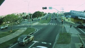 Avanço de sinal e parada em faixa somam 79 mil infrações em 2026