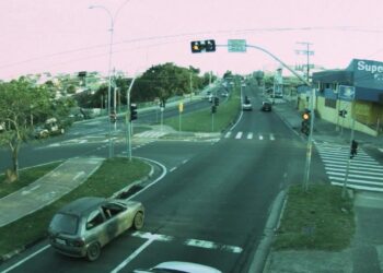 Avanço na faixa de pedestres representa risco para quem atravessa a via