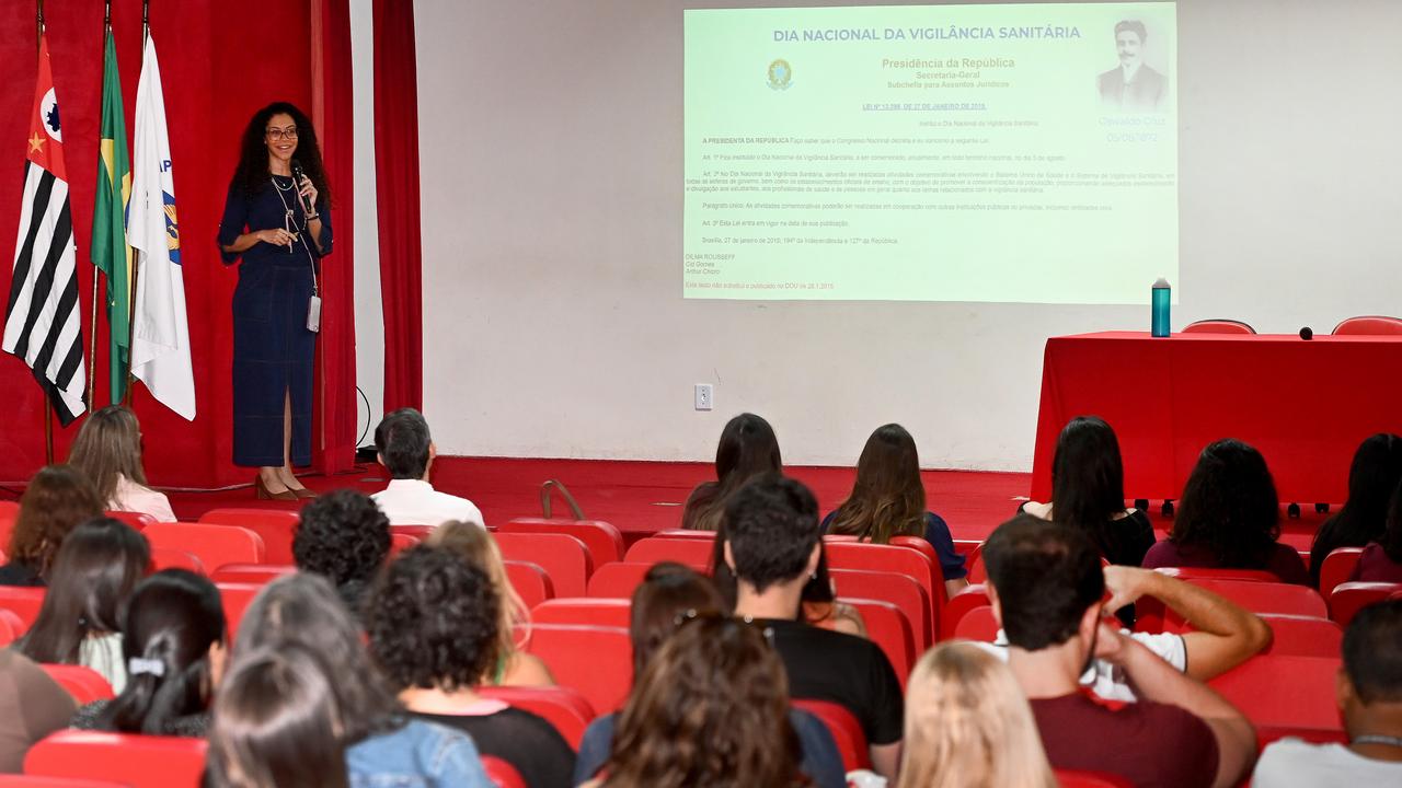 ações de valorização dos servidores da área e de conscientização sobre o papel da área
