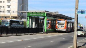 Estação BRT Anhanguera em Campinas recebe manutenção na cobertura metálica