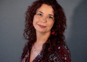 cantores e estudantes de canto aperfeiçoando formação com professora Joana Mariz