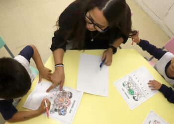 Educação é a secretaria que mais recebeu servidores este ano