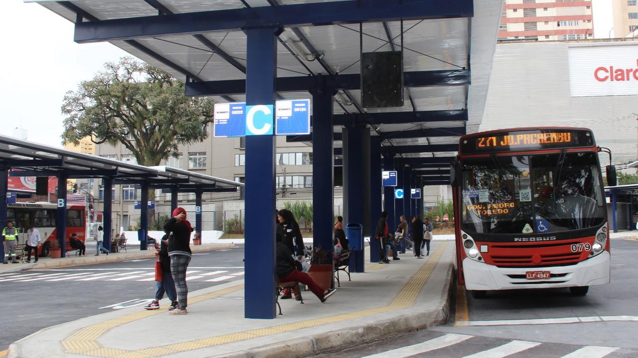 Três linhas de ônibus transportando cerca de 3,9 mil passageiros