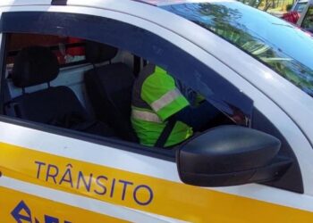 Operação de trânsito realizada pela Emdec na Vila Industrial
