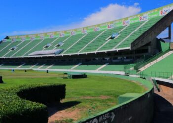 Operação especial de trânsito no entorno do estádio Brinco de Ouro da Princesa com bloqueios e reservas de vagas