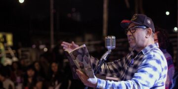 Poeta Sergio Vaz participa da reabertura da Biblioteca Municipal de Hortolândia
