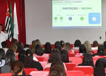 Profissionais de saúde participam de reunião sobre sarampo em hospitais de Campinas