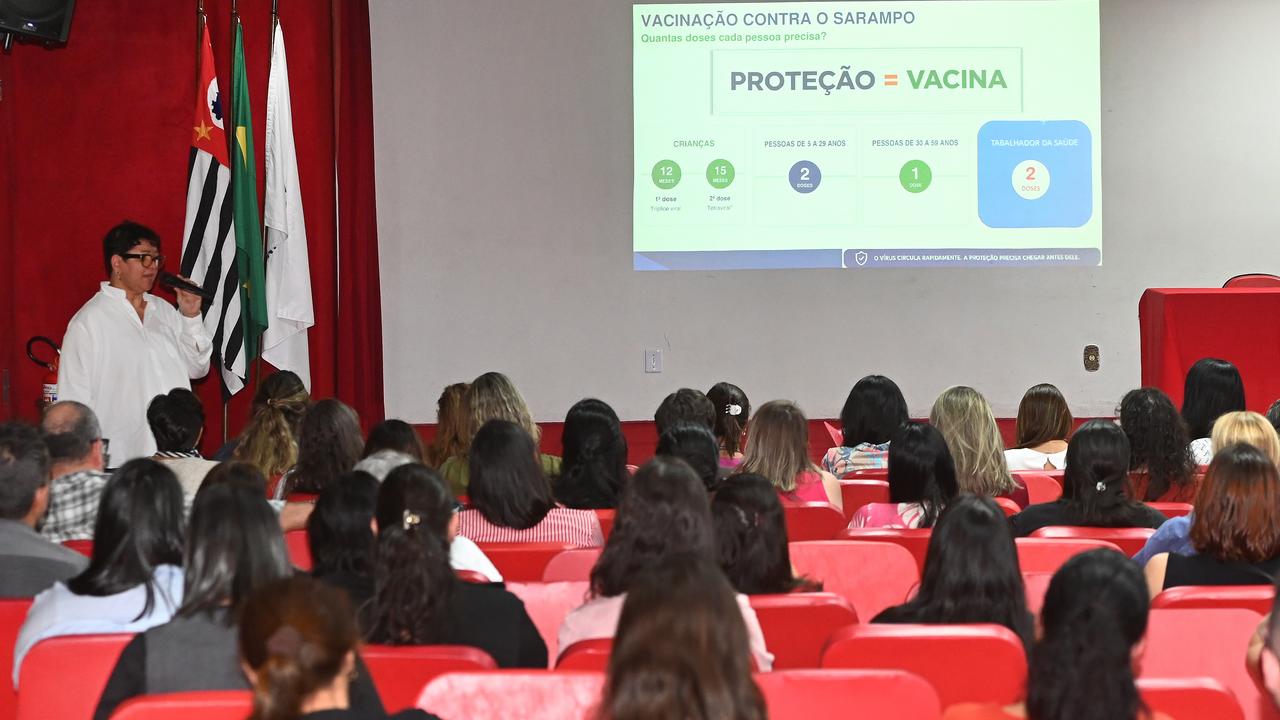 Profissionais de saúde participam de reunião sobre sarampo em hospitais de Campinas
