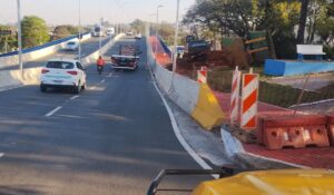 Motoristas terão mudança no trânsito da Vila Real nesta terça-feira (18) em Hortolândia