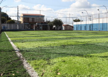 vagas para aulas gratuitas de futebol society