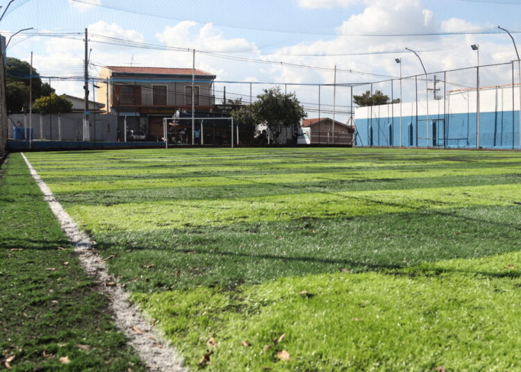 vagas para aulas gratuitas de futebol society