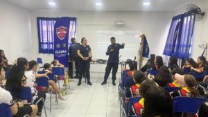Guardas Municipais recebem Clube de Desbravadores para manhã educativa