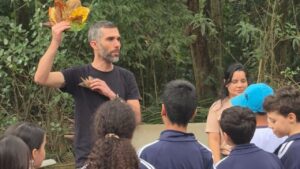 Alunos participam de visita educativa na Mata de Santa Genebra