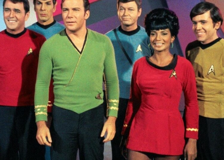 Evento comemora 60 anos de Star Trek e apresenta cão-robô da Defesa Civil para reconhecimento de áreas de risco