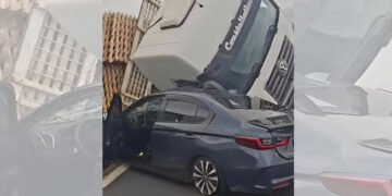 Caminhão tomba na Bandeirantes e atinge carro