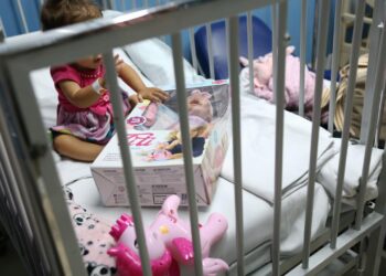 Recebimento de brinquedos para pacientes infantis na Rede Mário Gatti