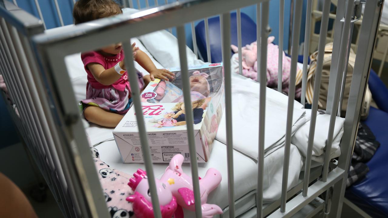 Recebimento de brinquedos para pacientes infantis na Rede Mário Gatti