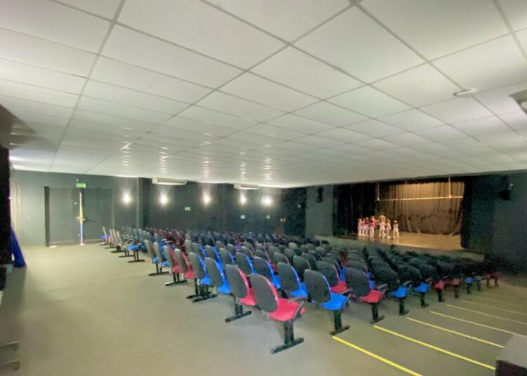 Evento para comunidade surda e ouvintes com tradução em Libras
