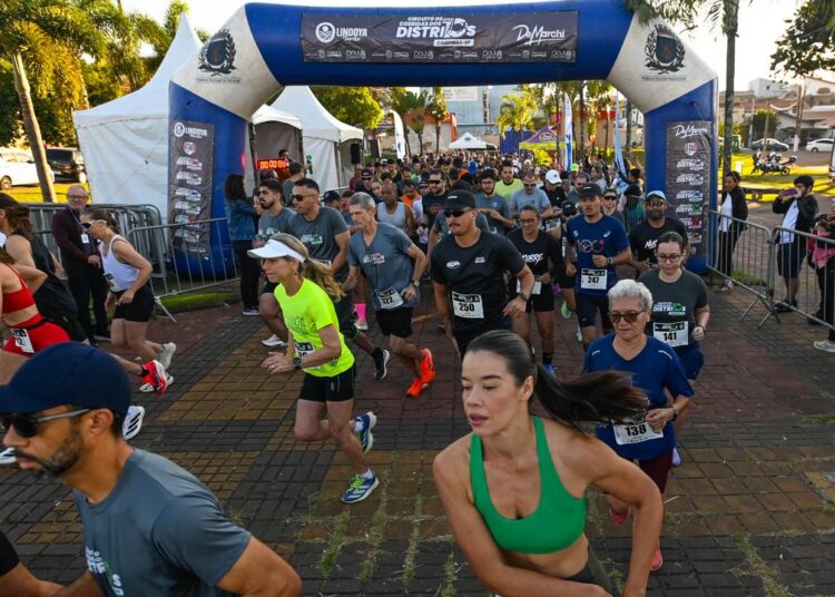Atletas participando da corrida em Barão Geraldo