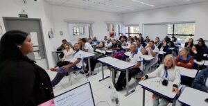 EJA/FUMEC Campo Grande recebe palestra sobre violência contra a mulher e rede de proteção