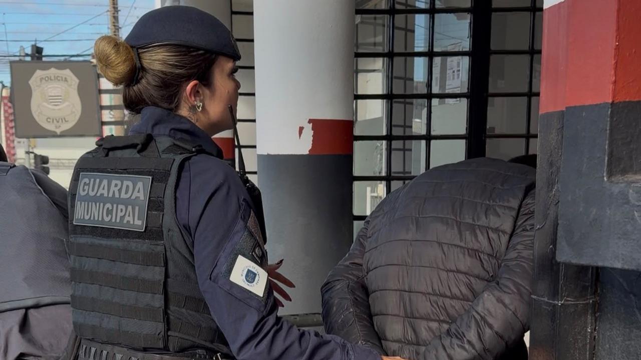 Guarda Municipal de Campinas capturou um homem de 32 anos com mandado de prisão no Centro da cidade