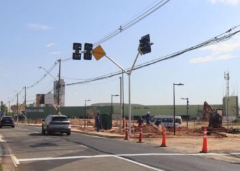 Semaforização amplia segurança na região em obras próximo ao Iguatemi