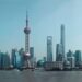 Imagem de veículos chineses em exposição