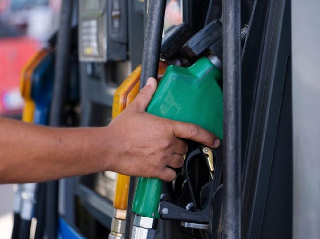 Caminhões elétricos em operação