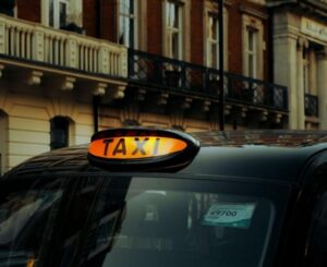 Início dos Táxis Autônomos em Londres com Monitoramento Humano