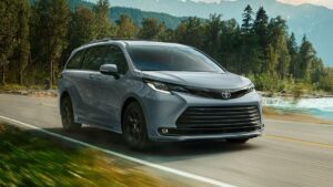 Toyota Sienna: Minivan Familiar Global Desde 1997