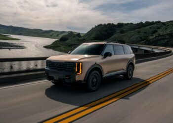 Kia Telluride 2027 em teste de segurança