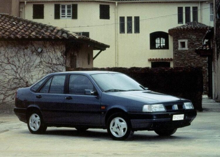 Fiat Tempra em sua versão clássica