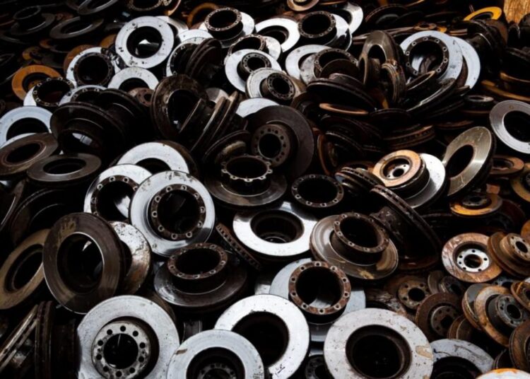 Imagem ilustrativa de componentes automotivos remanufaturados